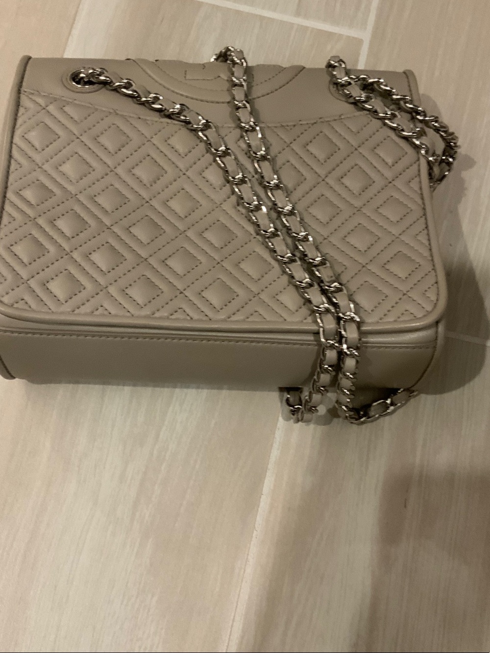 Tory Burch Quilted Shoulder Bag in Olive NWOT - Picture 4 of 7